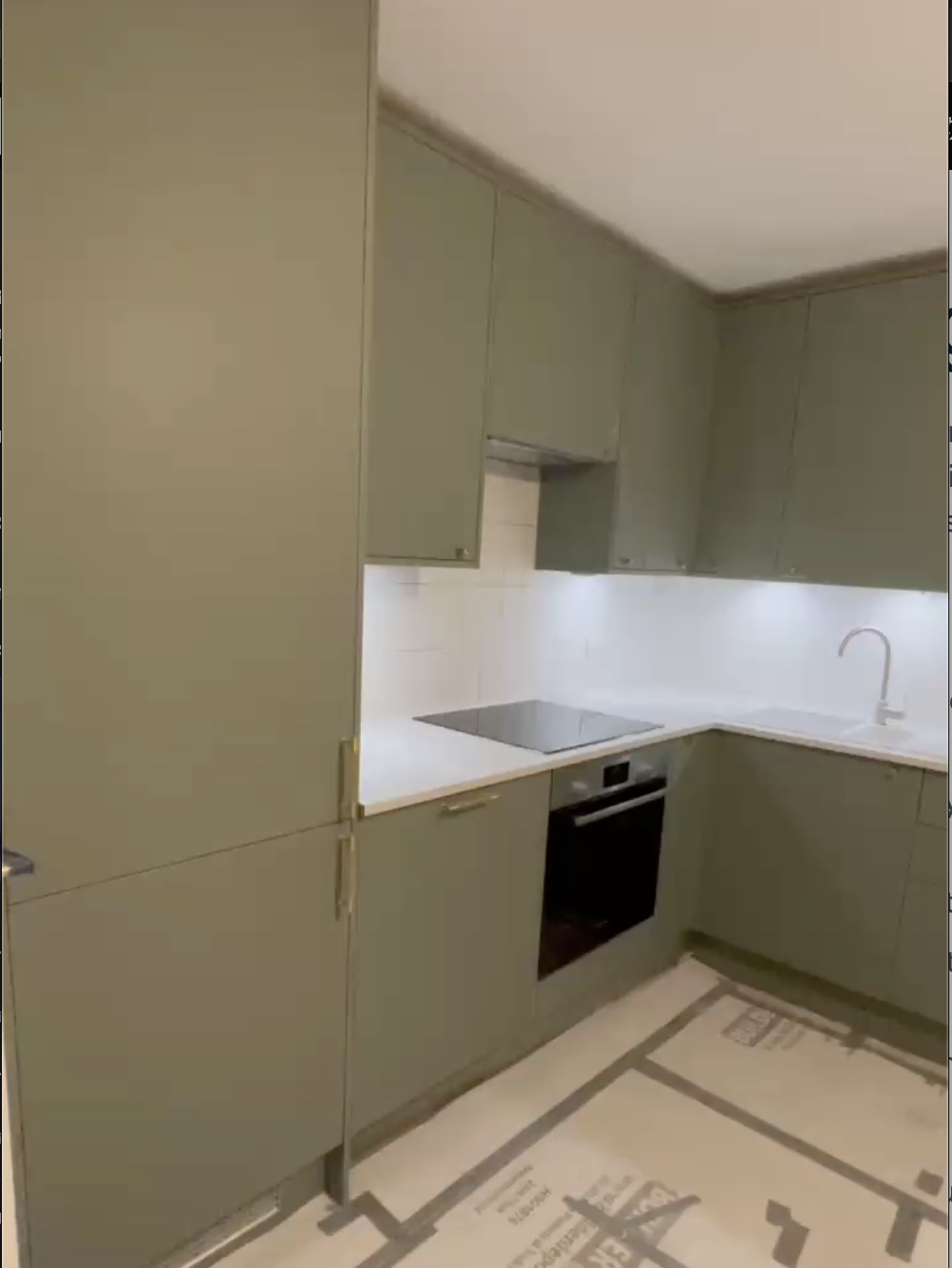 kitchen cabinet painting london
